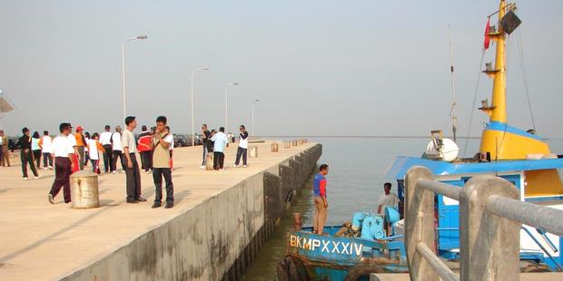 SEPTEMBER 2013, PELABUHAN KENDAL UJI COBA PEMBUKAAN TRANSPORTASI